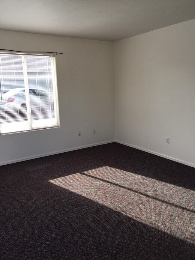 Foto del edificio - 2912 Dawn Dr