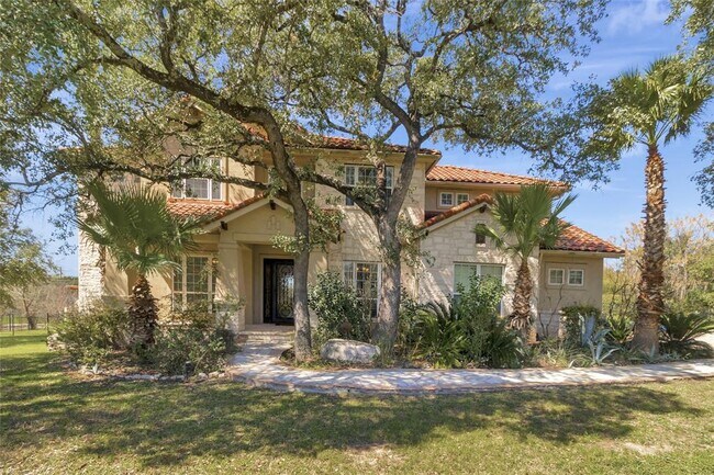Foto del edificio - 5600 Laguna Cliff Ln