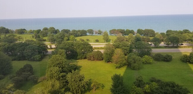 Foto del edificio - 5415 N Sheridan Rd