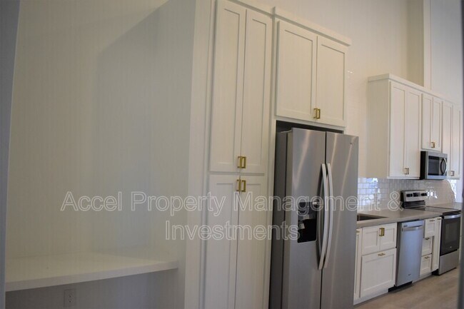 Foto del edificio - 2120 Datepalm Ave