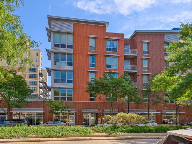Foto del edificio - 2025 S Indiana Ave