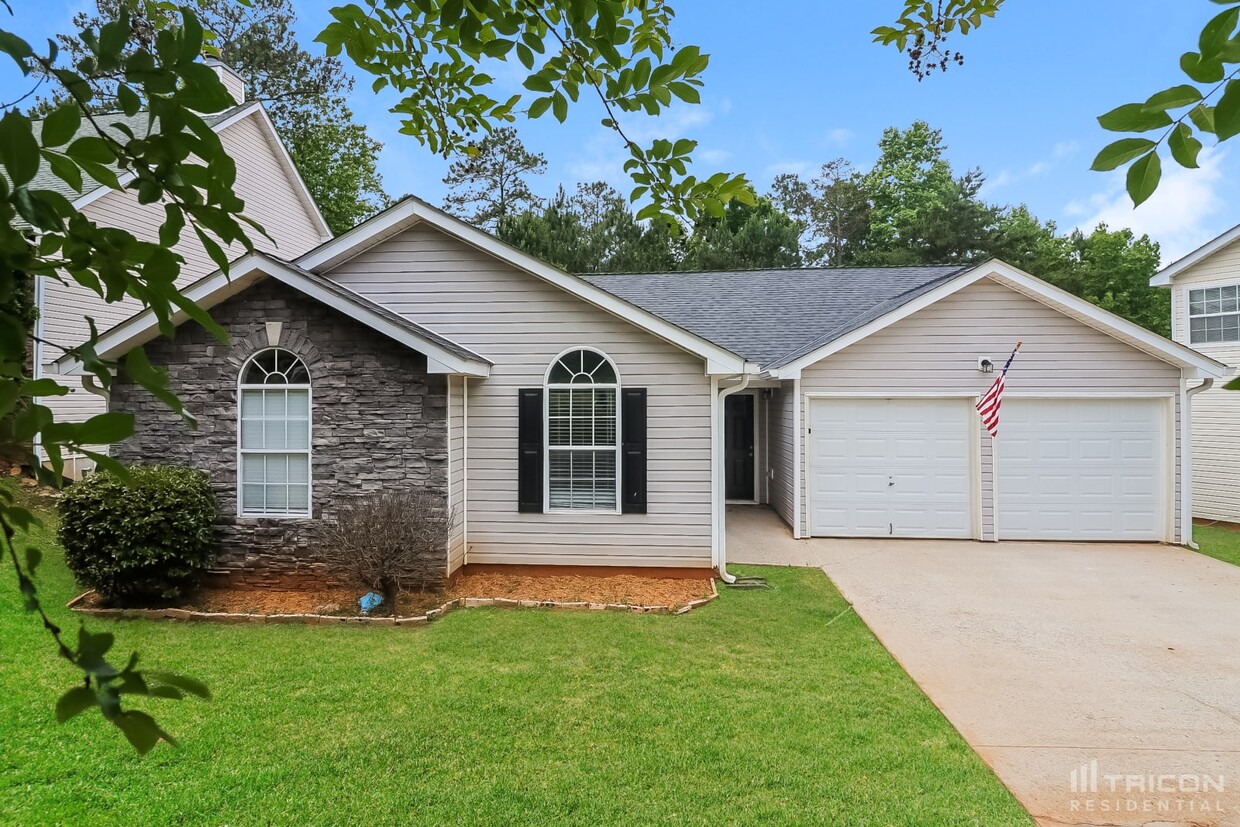 Foto principal - 3030 Highland Hill Pkwy Douglasville GA