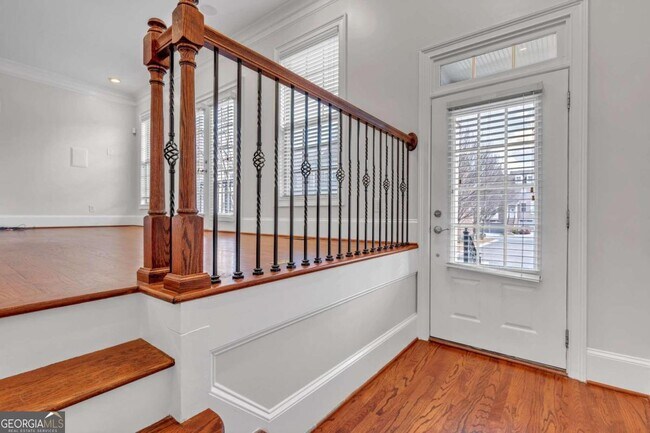 Building Photo - 2762 Durham Dr NE