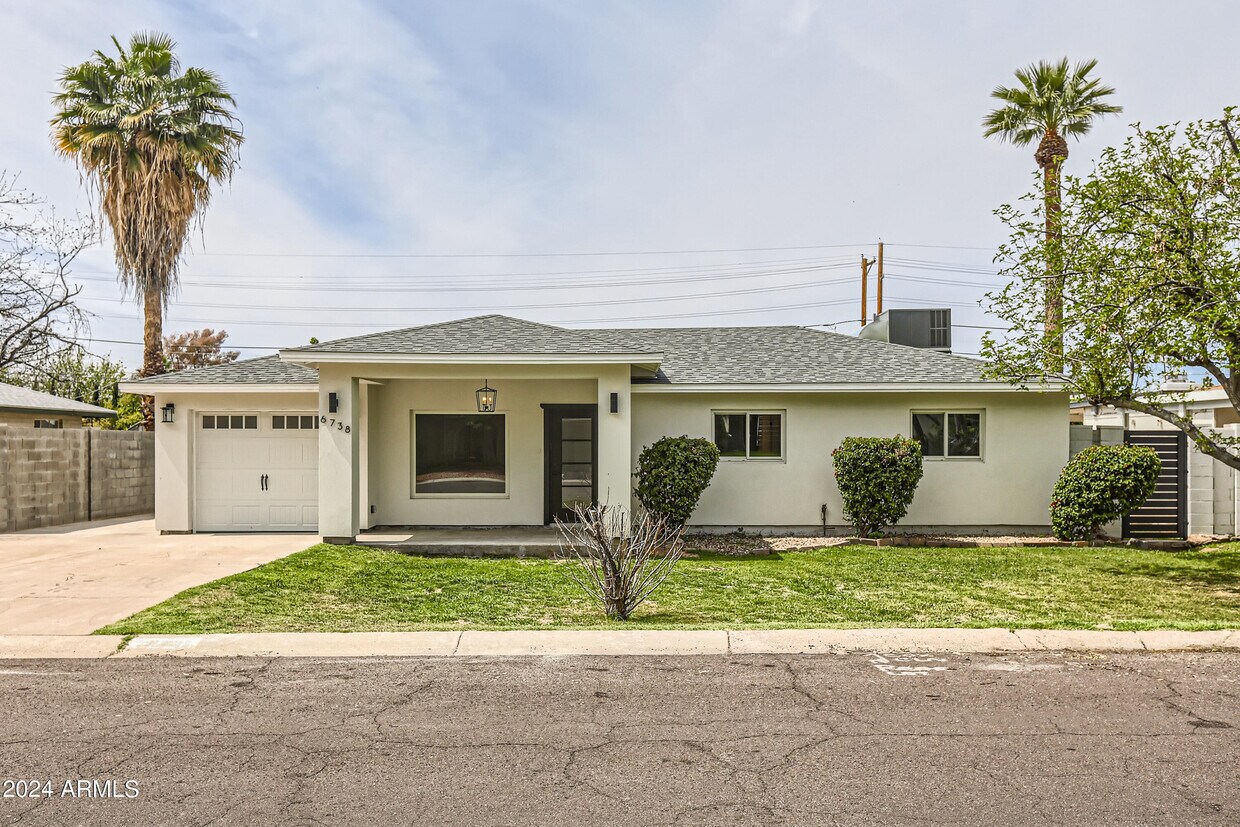Primary Photo - 6738 N 14th Dr
