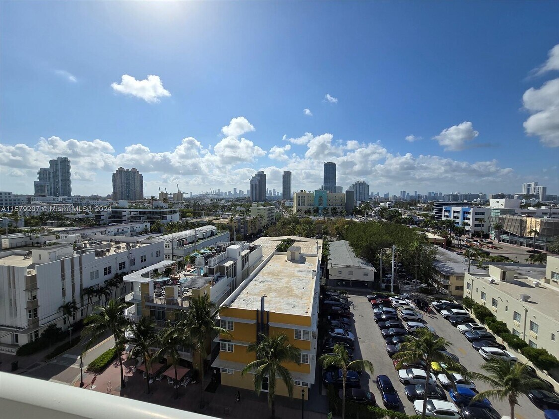Primary Photo - 401 Ocean Dr