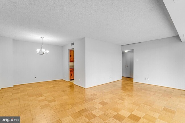 Foto del edificio - 3800 Fairfax Dr
