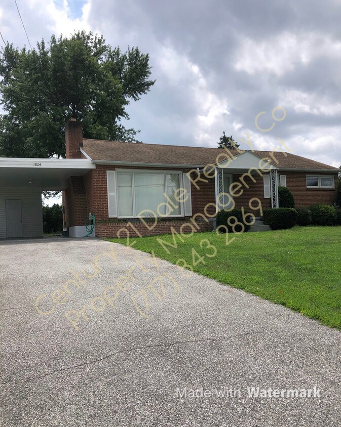 Beautiful 3BR Rancher in West York House for Rent in York, PA