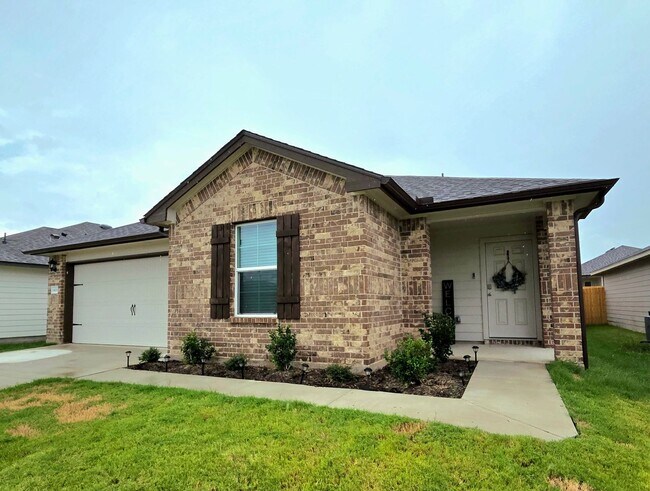 Foto del edificio - Open Concept 3 Bed 2 Bath