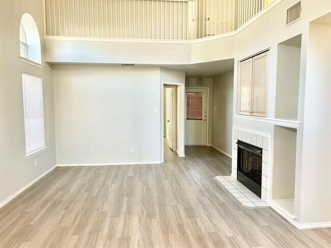 Foto del edificio - 3138 Jazz St