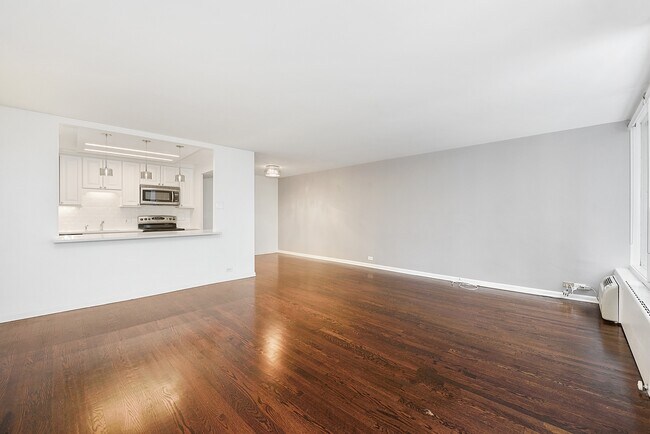 Foto del edificio - 1400 N State Pkwy