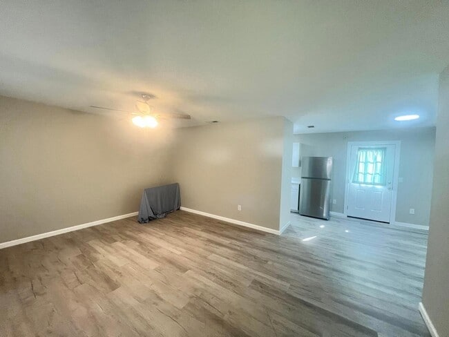 Building Photo - 46 Sedgwick Trail