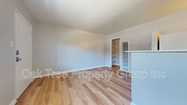 Foto del edificio - 2274-2274 E 15th St