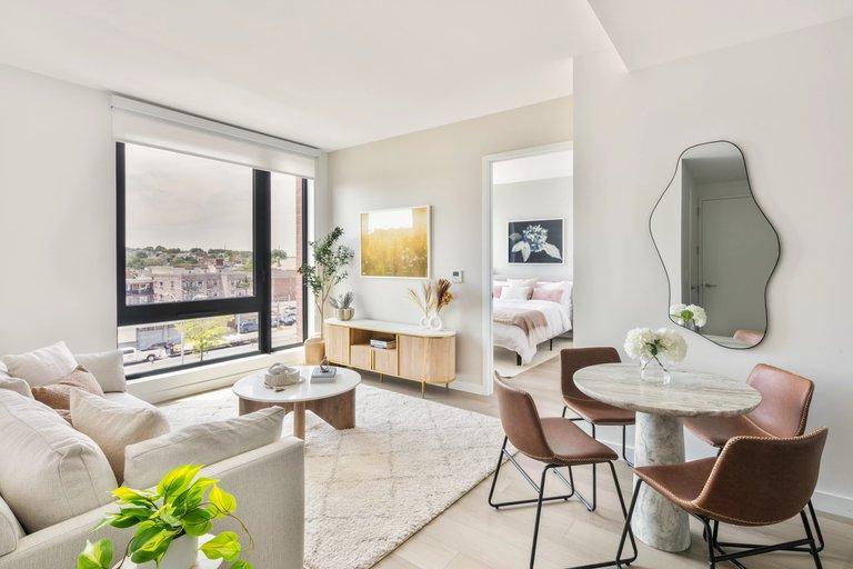 Foto principal - 2 bedroom in Queens NY 11377