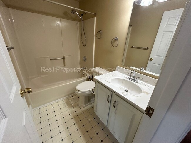 Building Photo - 123 Mill Race Dr