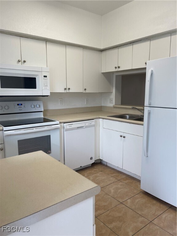 Foto del edificio - 8546 Bernwood Cove Loop