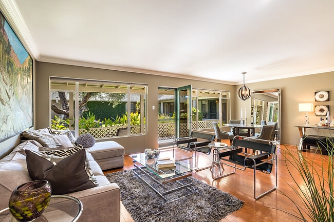 Living Room - 543 W Coronado Rd