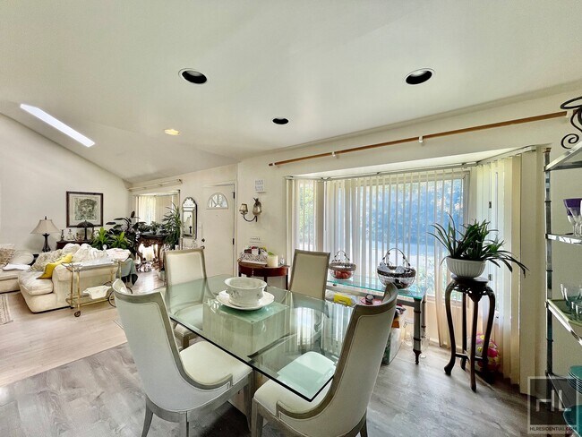 Foto del edificio - Stunning 4.5 bed, 2 bath home for rent in ...