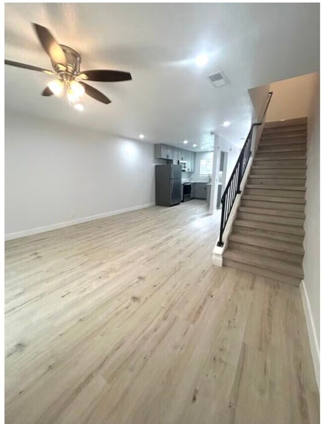 Foto del edificio - Foothill Manor Townhomes