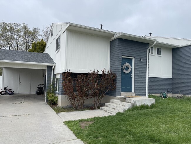 Photo - 665 E Malibu Dr Townhome