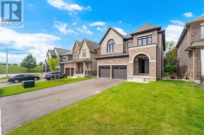 Building Photo - 485 Adelaide St