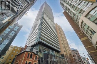 Building Photo - 15-2715 Grenville St