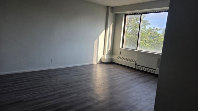 Photo - 600A LLC Apartments