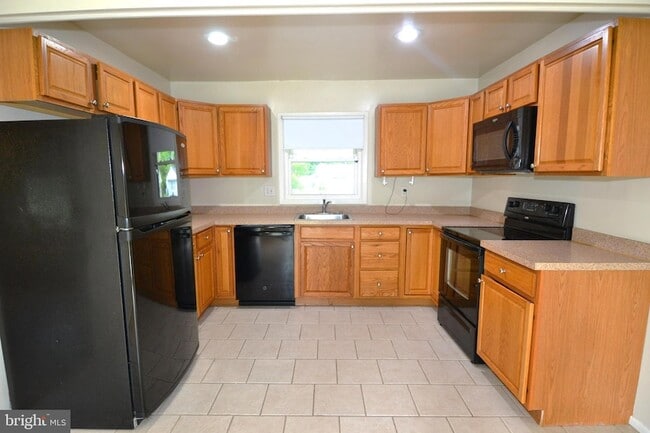 Building Photo - 3717 Irongate Ln