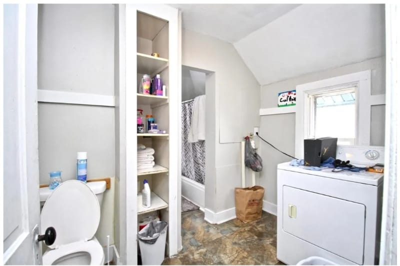 Building Photo - 832 Central Ave