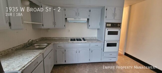 Building Photo - 2nd floor: 2 Bedroom / 1 Bathroom in Bethl...