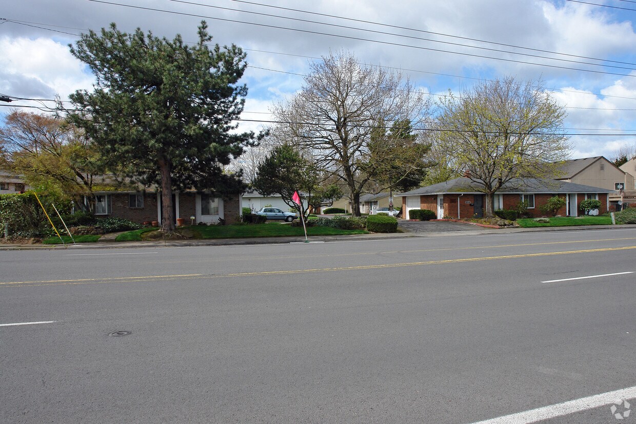 Foto del edificio - Wellington Heights Estates