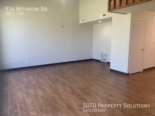 Foto del edificio - 914 Withrow Dr