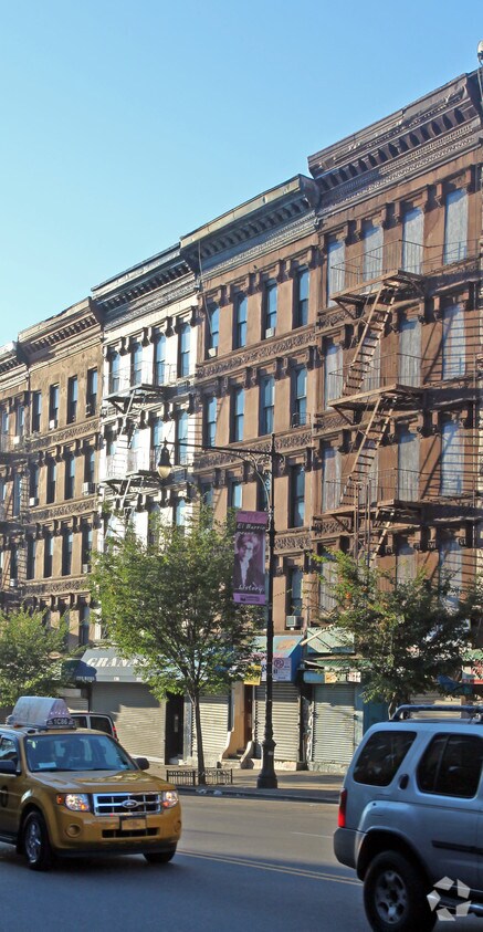 Building Photo - 118 E 116th St