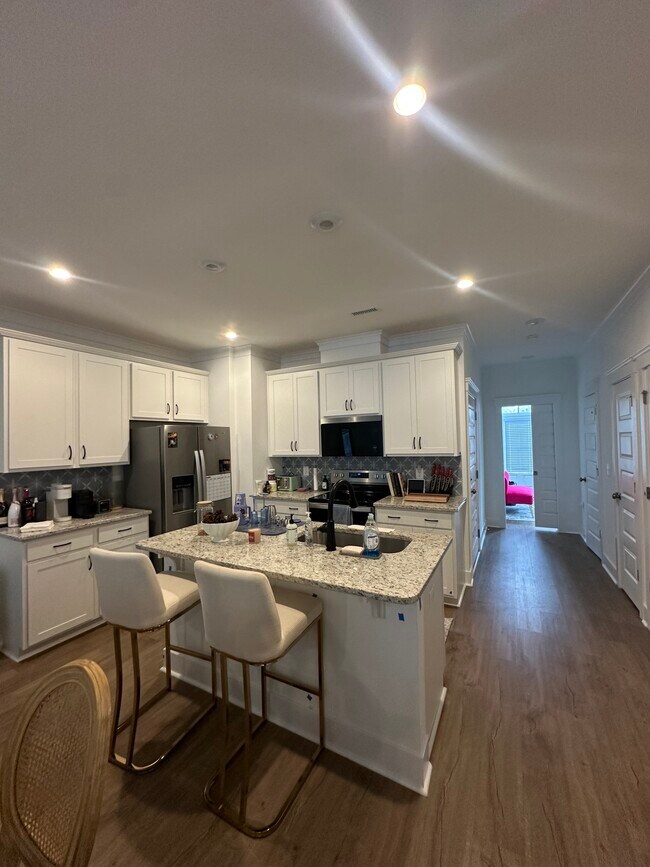 Foto del edificio - 2343 Whitewing Ln