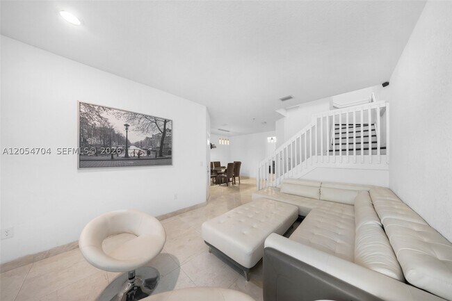 Foto del edificio - 20674 NE 2nd Ct