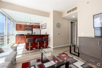 Building Photo - 4575 Dean Martin Dr