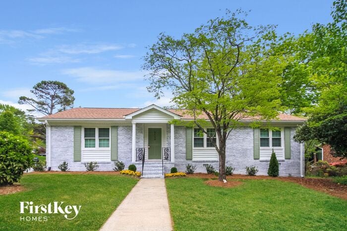 Foto principal - 1516 Gracewood Dr