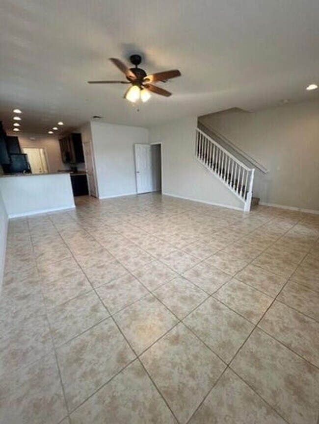Foto del edificio - 1240 Turnbridge Dr