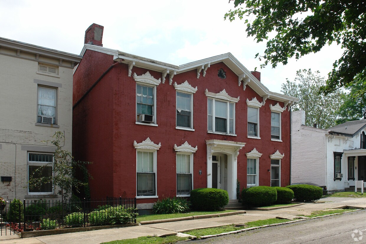 Building Photo - 115 Constitution St