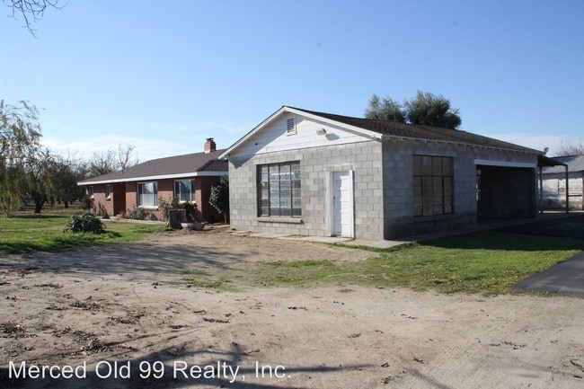 Building Photo - 3349 Lincoln Blvd