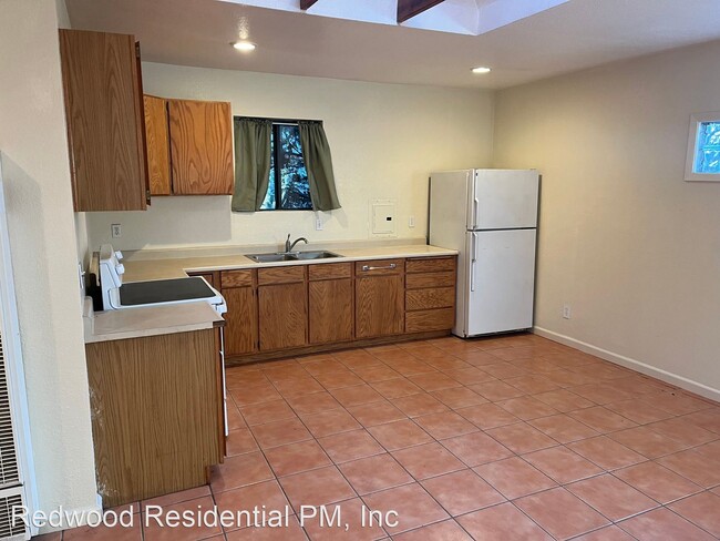 Building Photo - 1 br, 1 bath House - 8710 Graton Road (Cot...
