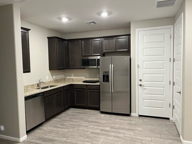 Foto del edificio - 7824 S Bonanza Park Dr
