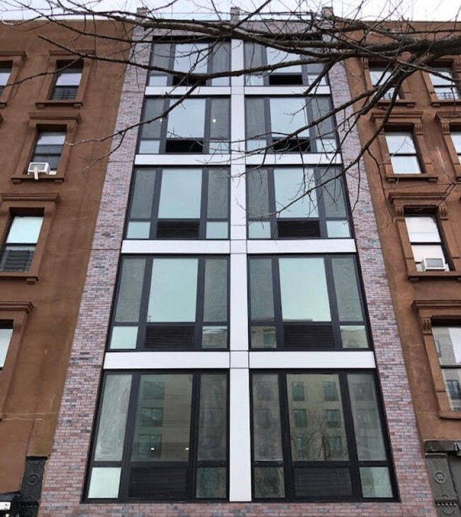 Building Photo - 416 Lenox Avenue