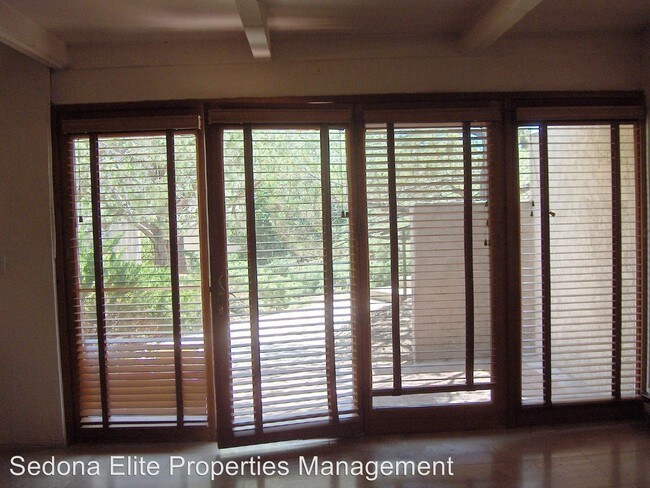 Foto del edificio - 1 br, 1 bath House - 230 SUNSET DRIVE, UNIT 5