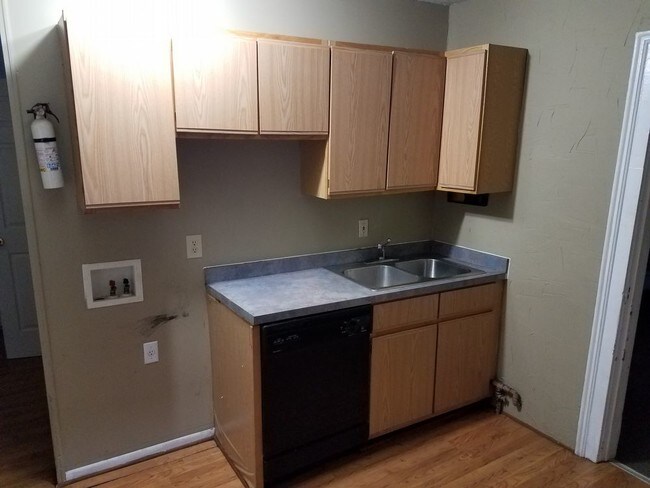 Foto del edificio - 747 1st St NW
