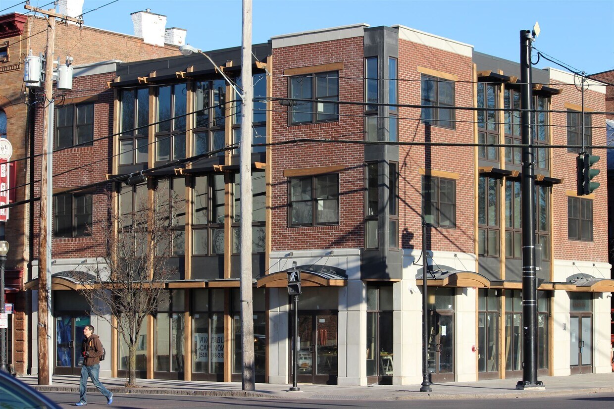 423 MADISON Av Unit 6, Albany, NY 12210 Apartment for Rent in Albany