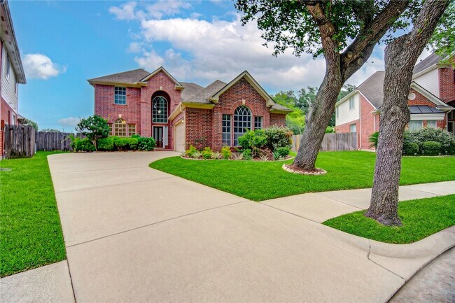 Foto del edificio - 15318 Amesbury Ln