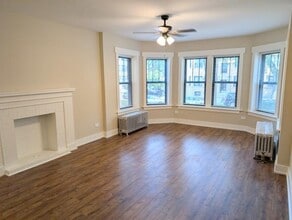 Building Photo - 6455 N Hoyne Ave