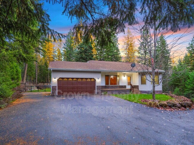 Building Photo - 407 Lake Loop Dr