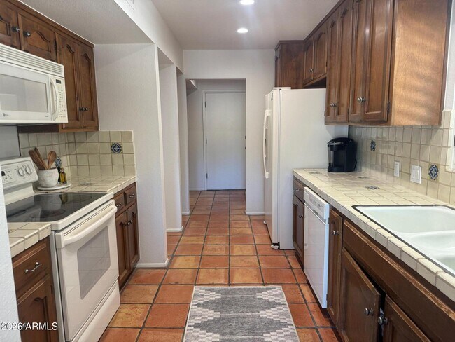 Foto del edificio - 1725 Staghorn Ln