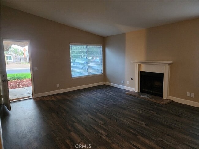 Building Photo - 157 S Ralph Rd